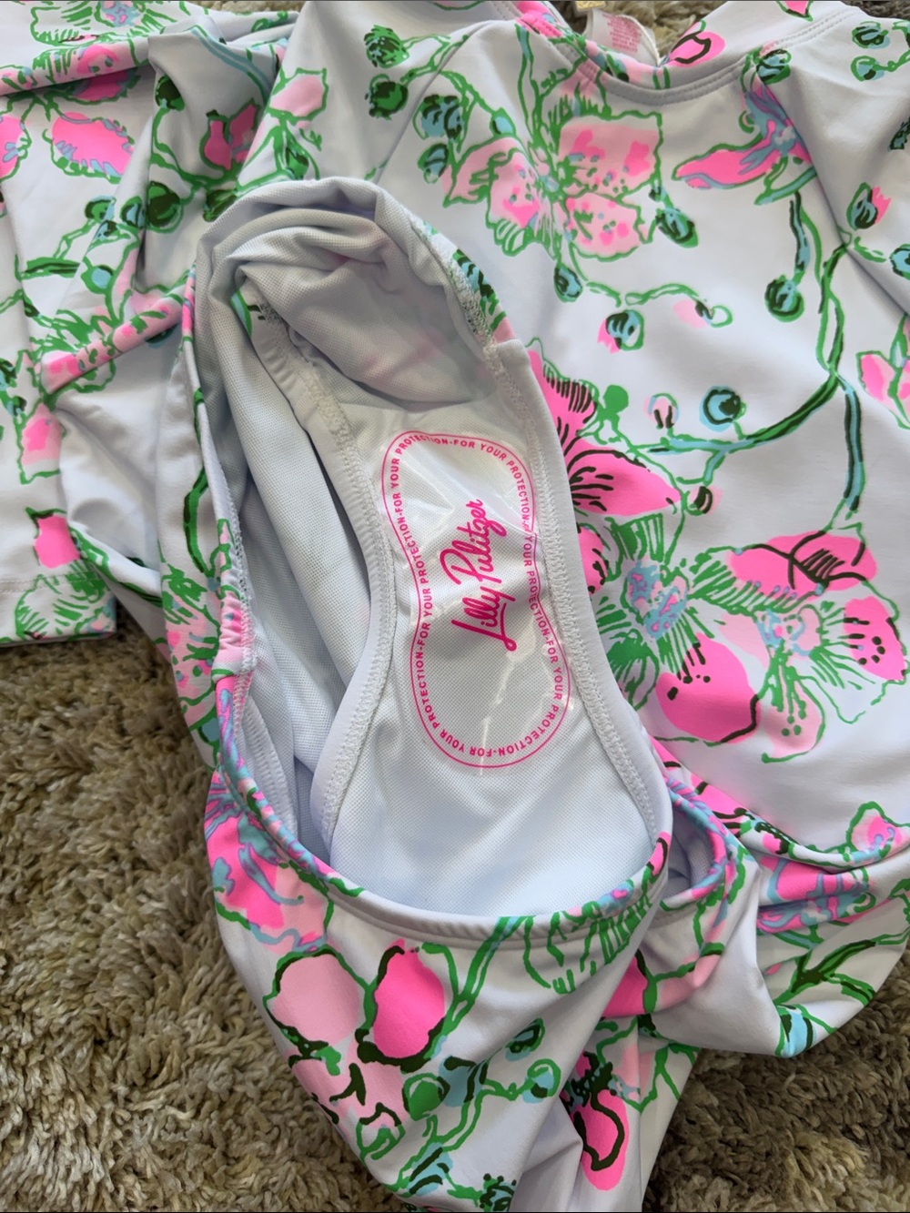 Lilly Pulitzer Randee Rashguard One Piece - Picture 9 of 9